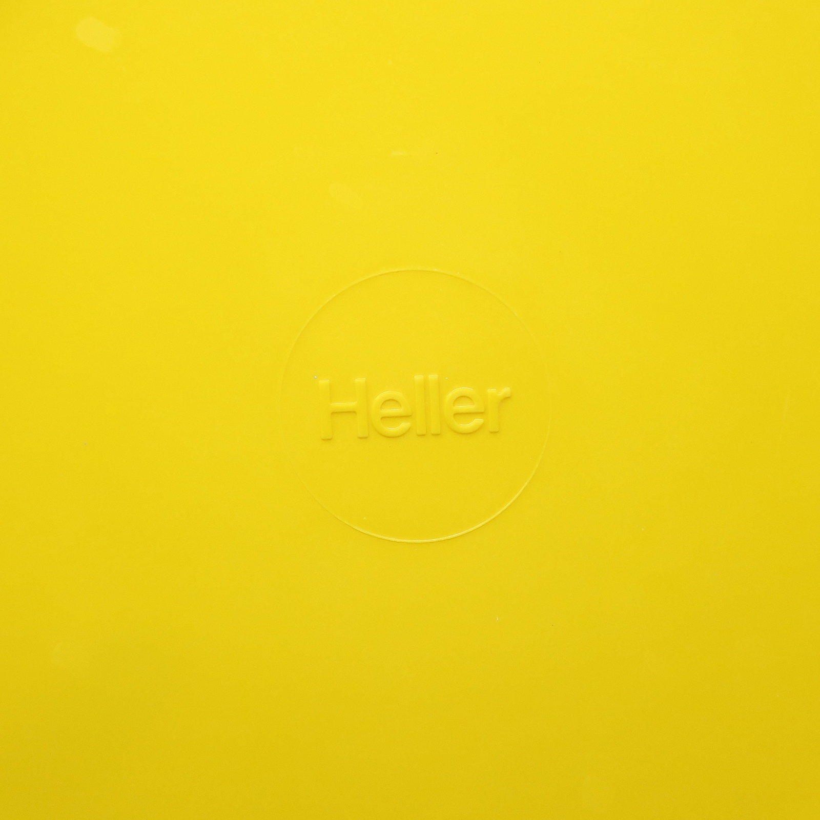 Yellow Dinnerware by Vignelli for Heller - Service for 8 - 5