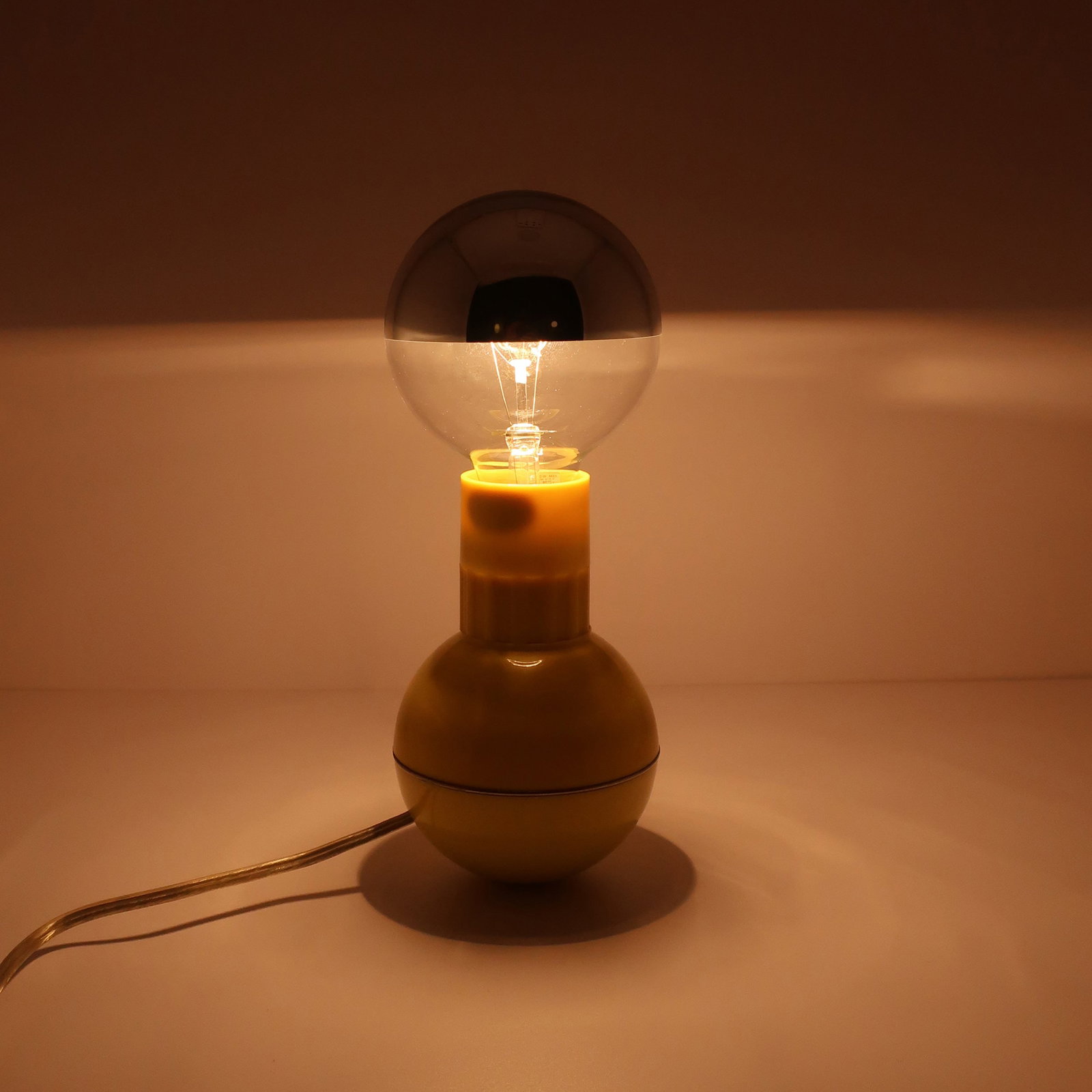 Vintage Enzo Mari Yellow Dumbbell Lamp - 7
