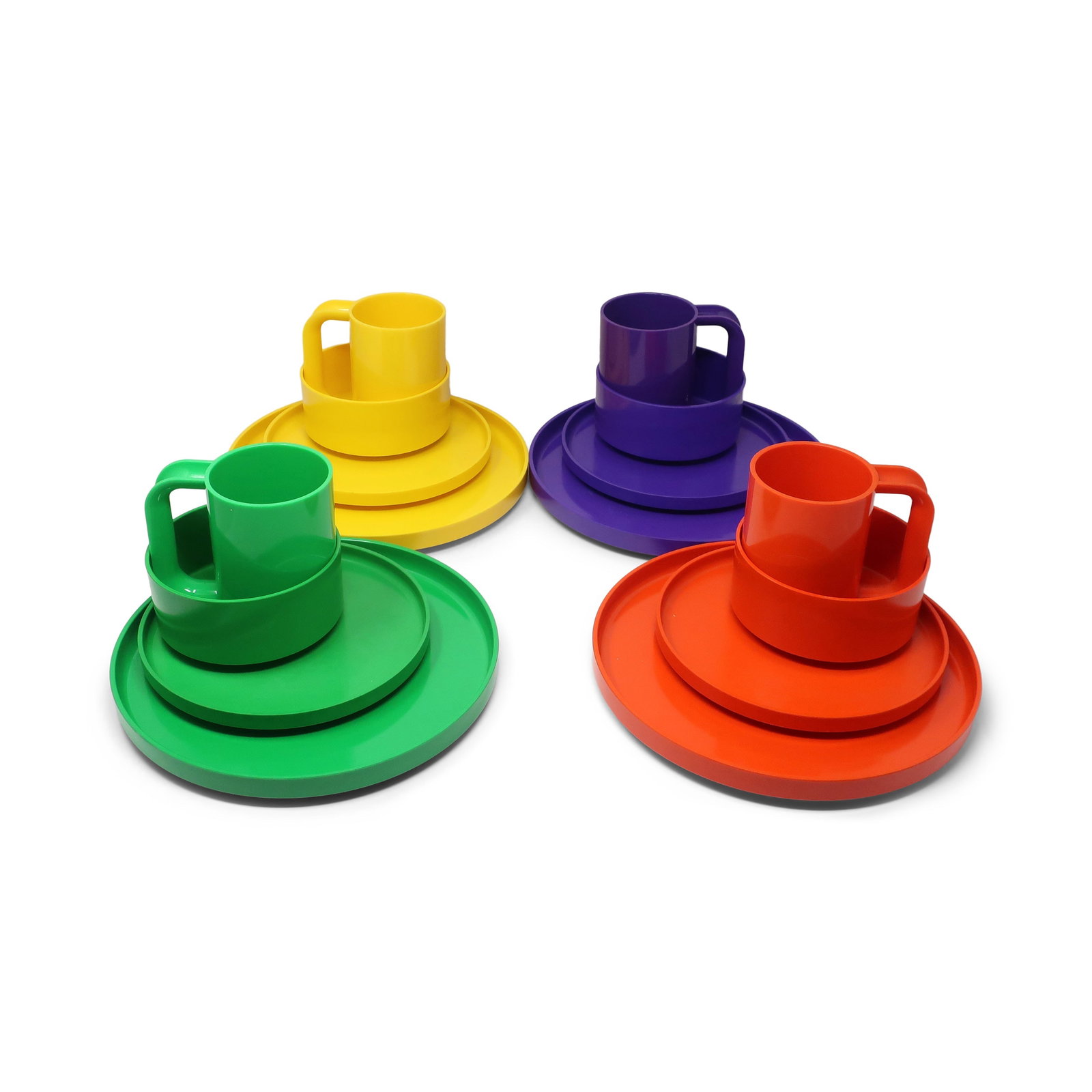 Multicolor Massimo Vignelli for Heller Dinnerware - Service for Four: Winner of the prestigious Compasso d'Oro award for Good Design in 1964, Massimo Vignelli's iconic dinnerware for Heller (likely designed with his equally talented wife Lella) has been in near constant