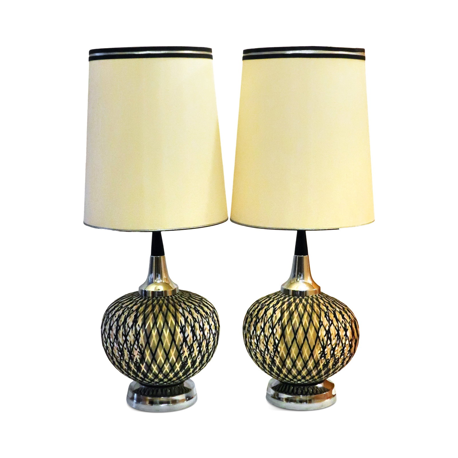 Pair of Mid Century Modern Spun Lucite Spaghetti Table Lamps - 2