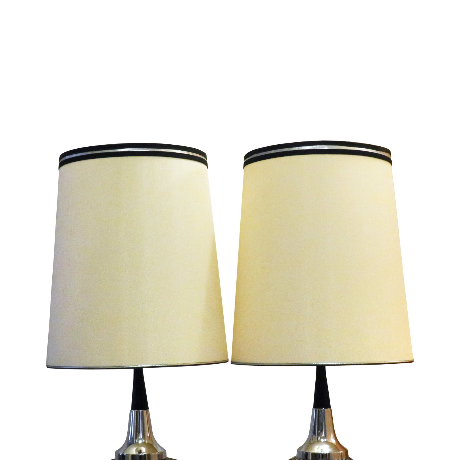 Pair of Mid Century Modern Spun Lucite Spaghetti Table Lamps - 4