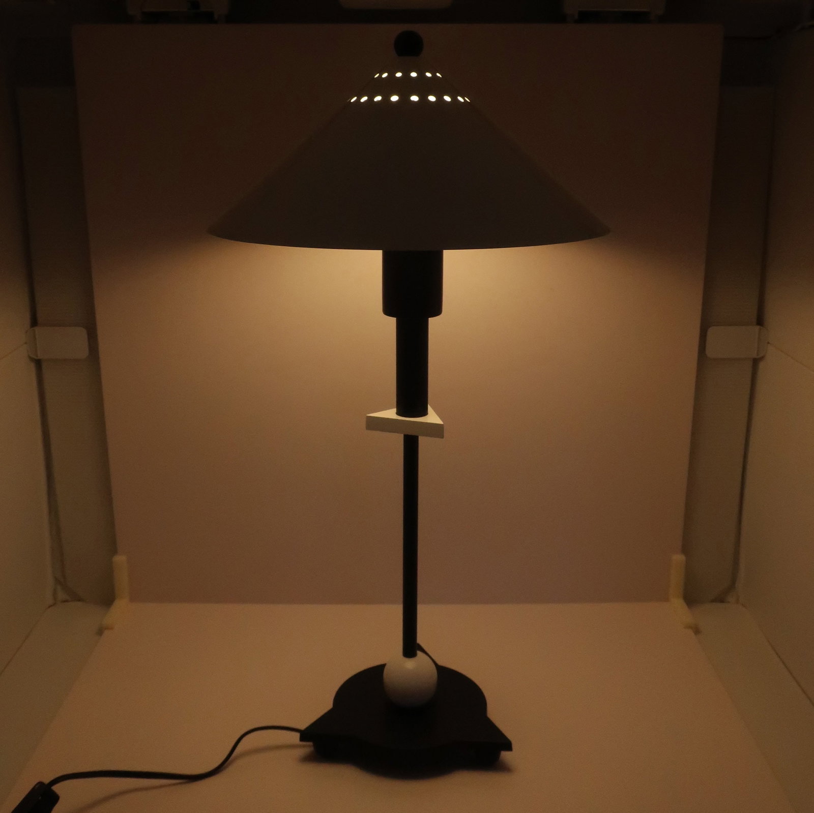 1980s Postmodern Black and White Table Lamp - 6