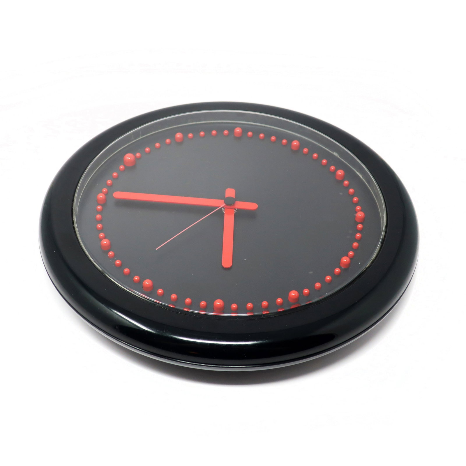 1980s Postmodern Black and Red Rexite Zero 980 Wall Clock - 2