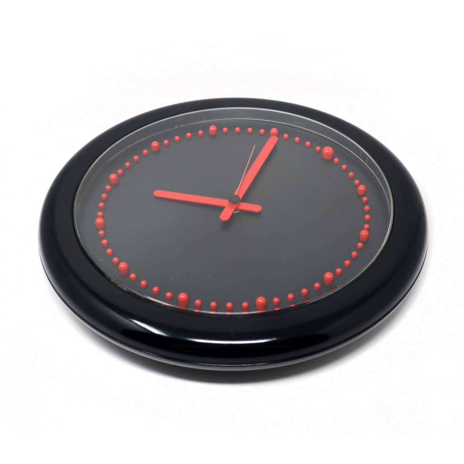 1980s Postmodern Black and Red Rexite Zero 980 Wall Clock - 3