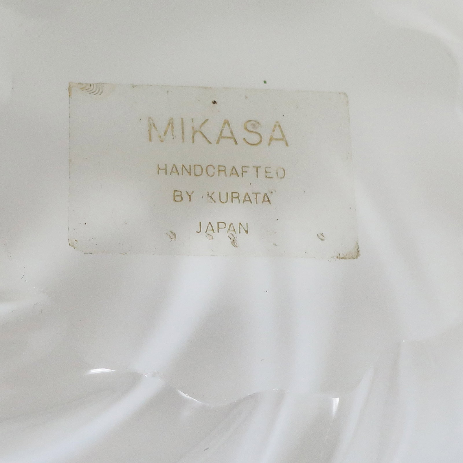 1980s Opalescent Swirl Glass Vase by Larry Laslo for Mikasa - 6