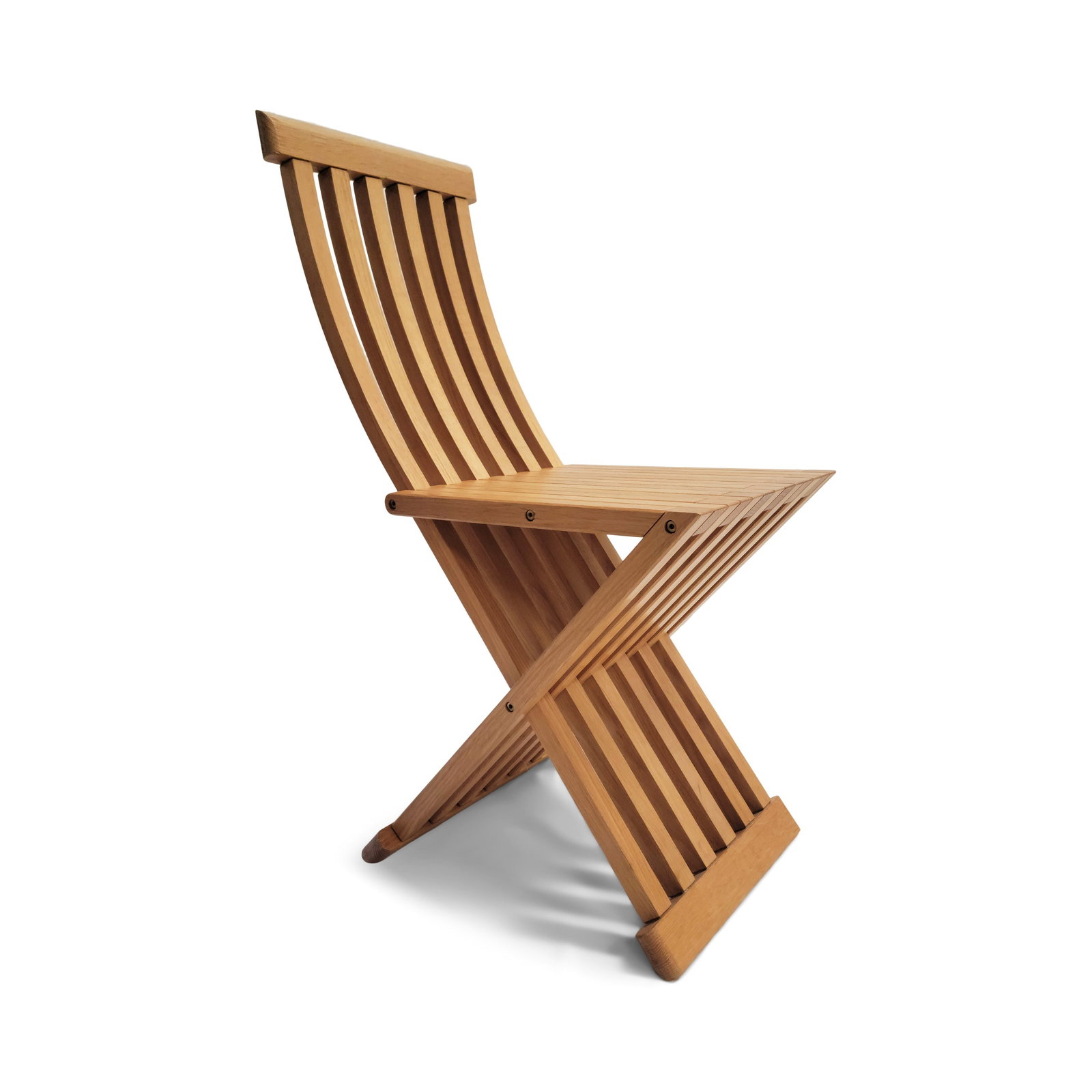 Tomasa Chair from Simon Gavina: Considered an homage to Paolo Uccello, a 15th century painter and mathematician, and manufactured by Simon Gavina in Italy, the Tomasa chair is a simple and beautiful design. Constructed of wax finish