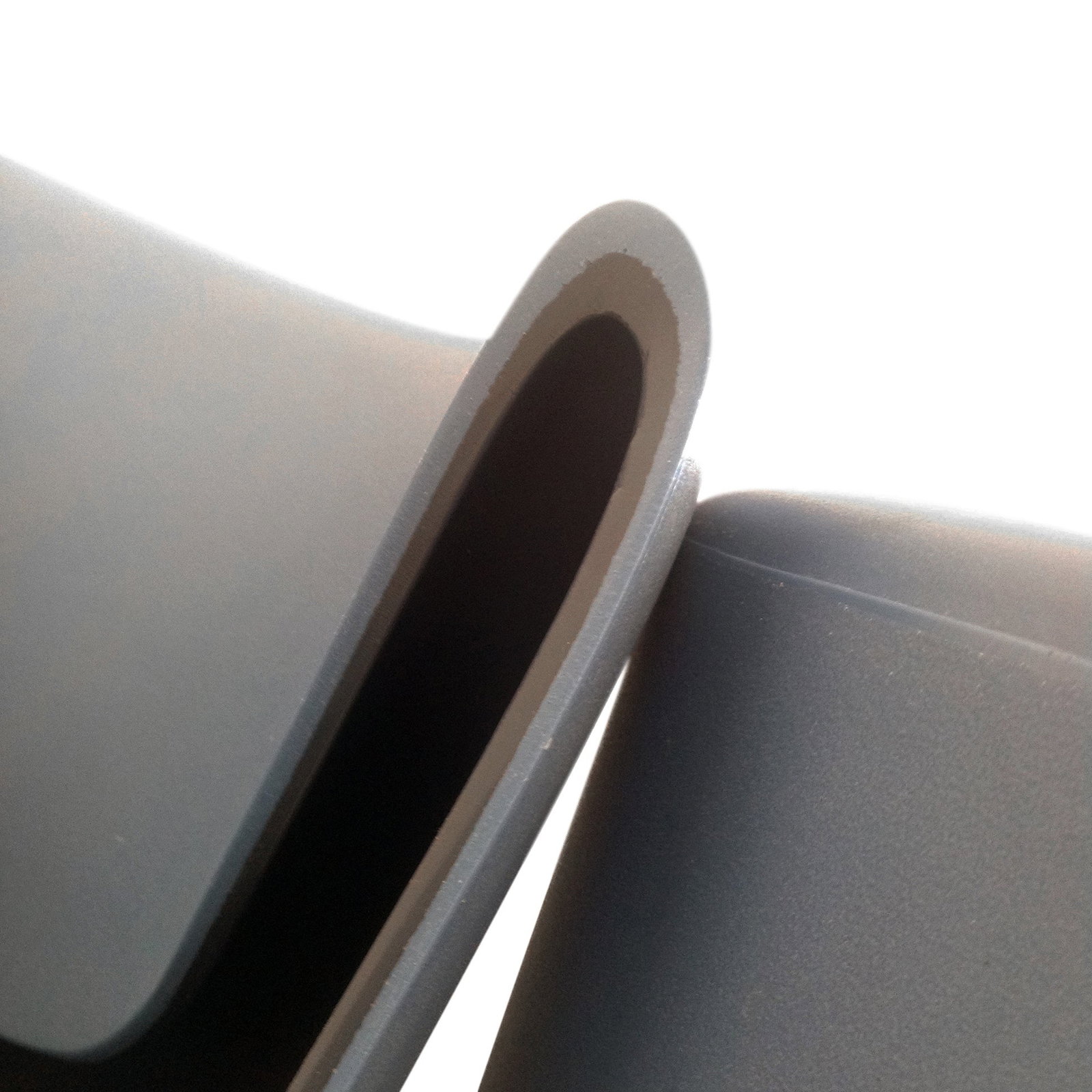 Pair of Nino Rota chairs by Ron Arad for Cappellini (2002) - 10