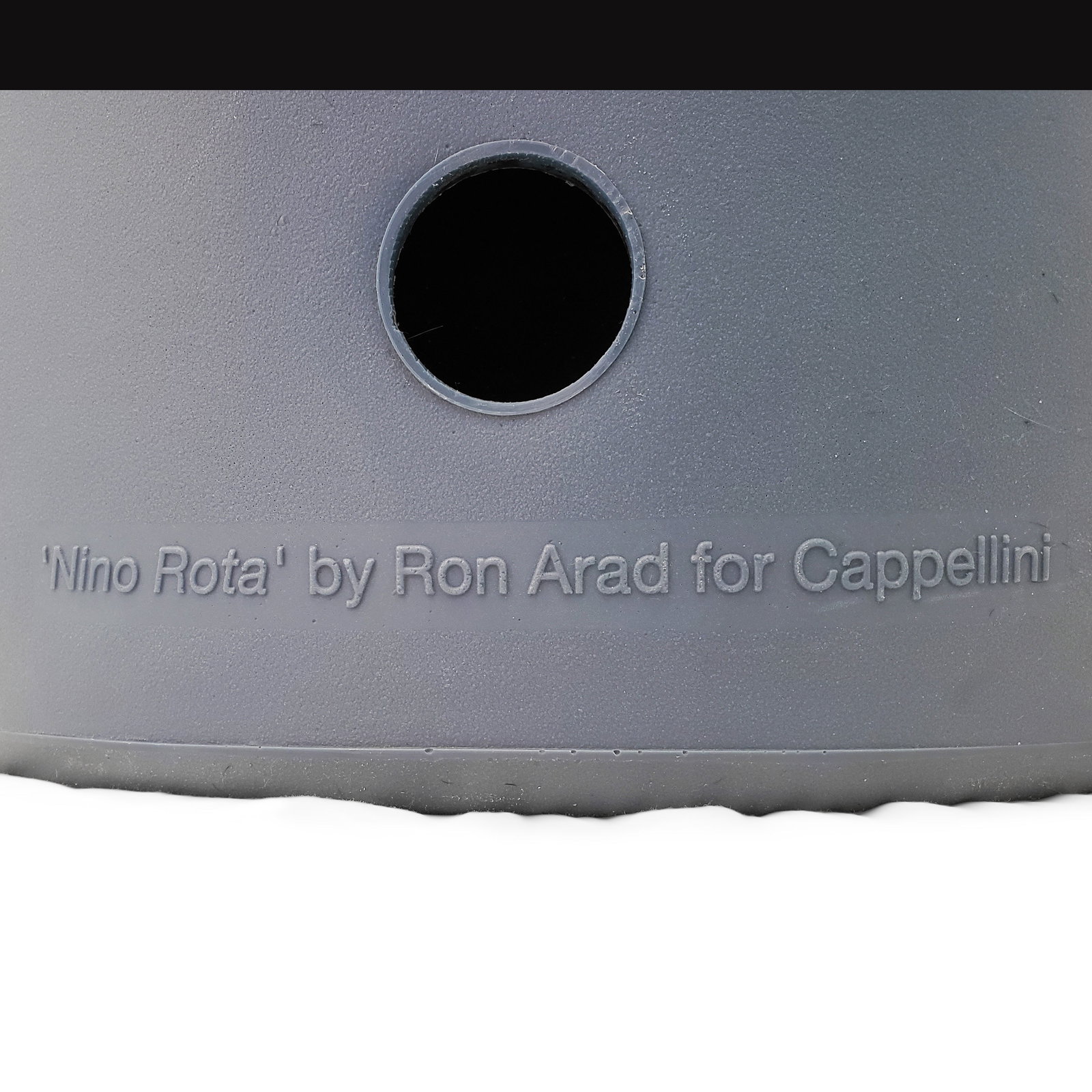 Pair of Nino Rota chairs by Ron Arad for Cappellini (2002) - 12