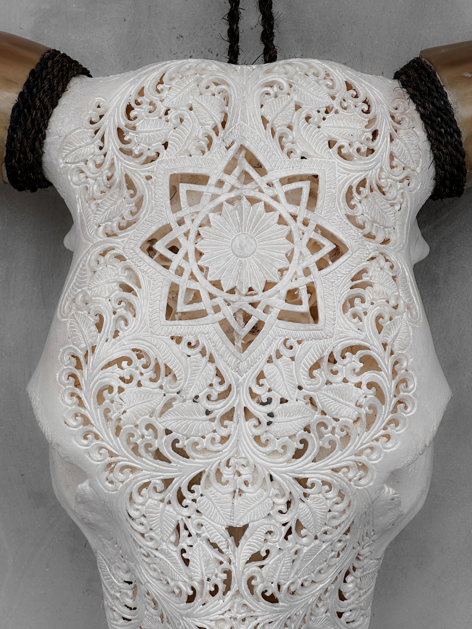 Brown bull's skull - Star mandala motif with turquoise inlay - 3