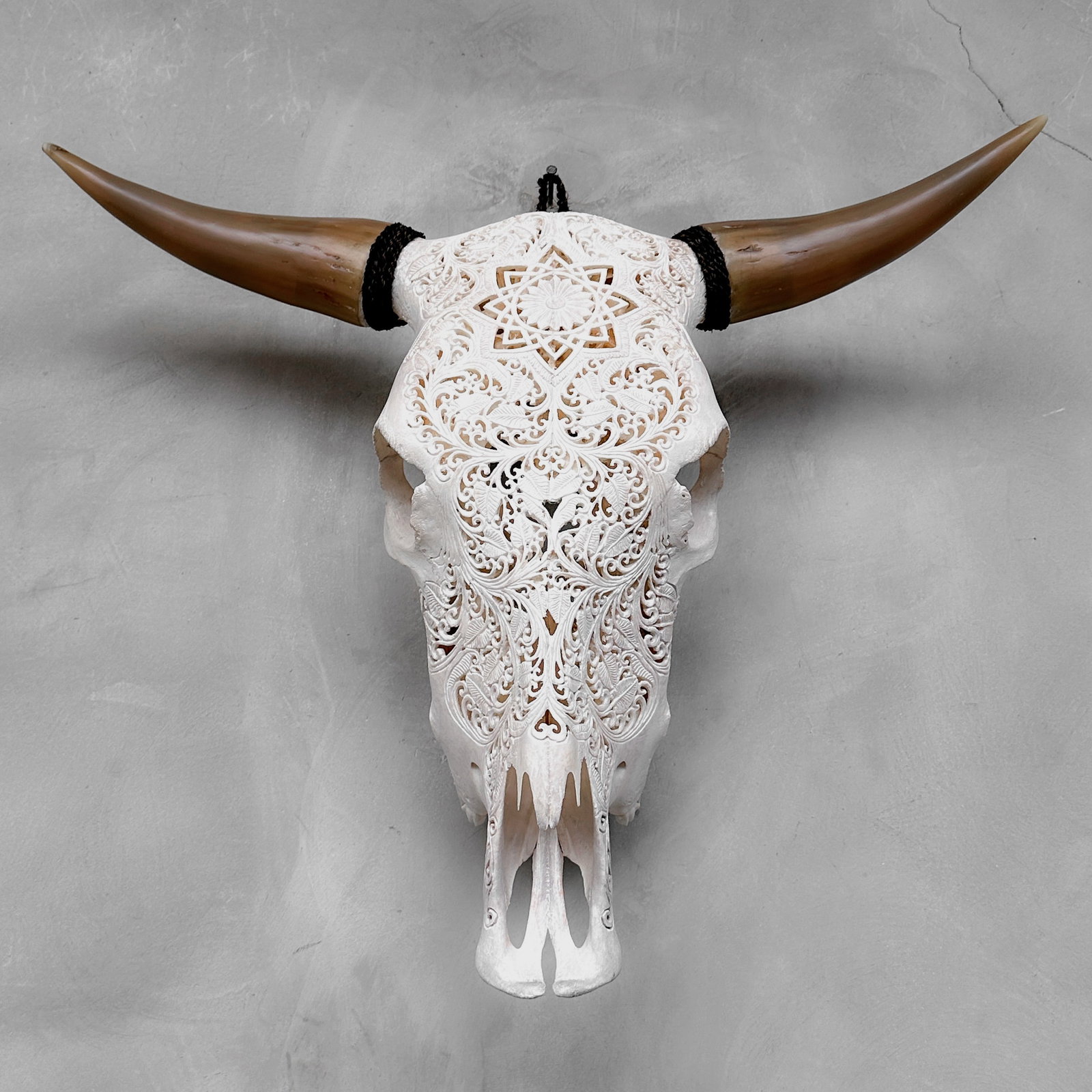 Brown bull's skull - Star mandala motif with turquoise inlay - 9