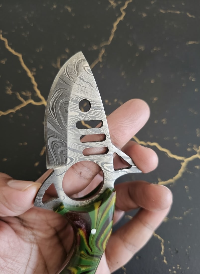 Hand-Forged Damascus Steel Shark Knife, Resin Handle & Leather Sheath Set - 7