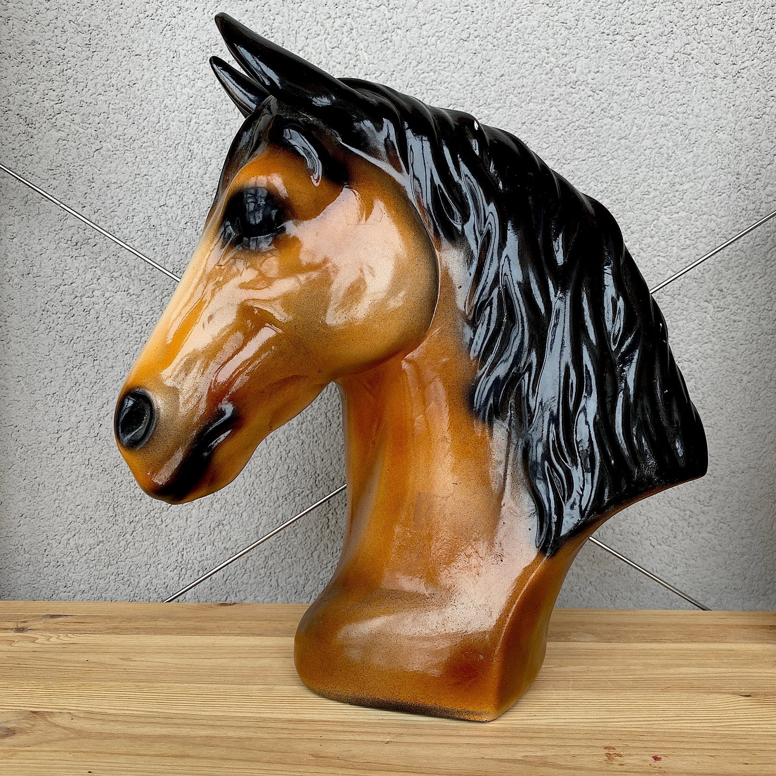 Horse Head Sculpture: Title: Horse Head Sculpture Maker:Unknown Origin: France Date/Period:Unknown Materials:Ceramic Size:Size: 40 x 35 x 20 cm Description:Horse Head SculptureSize: 40 x 35 x 20 cmWeight: 2170 g (please se