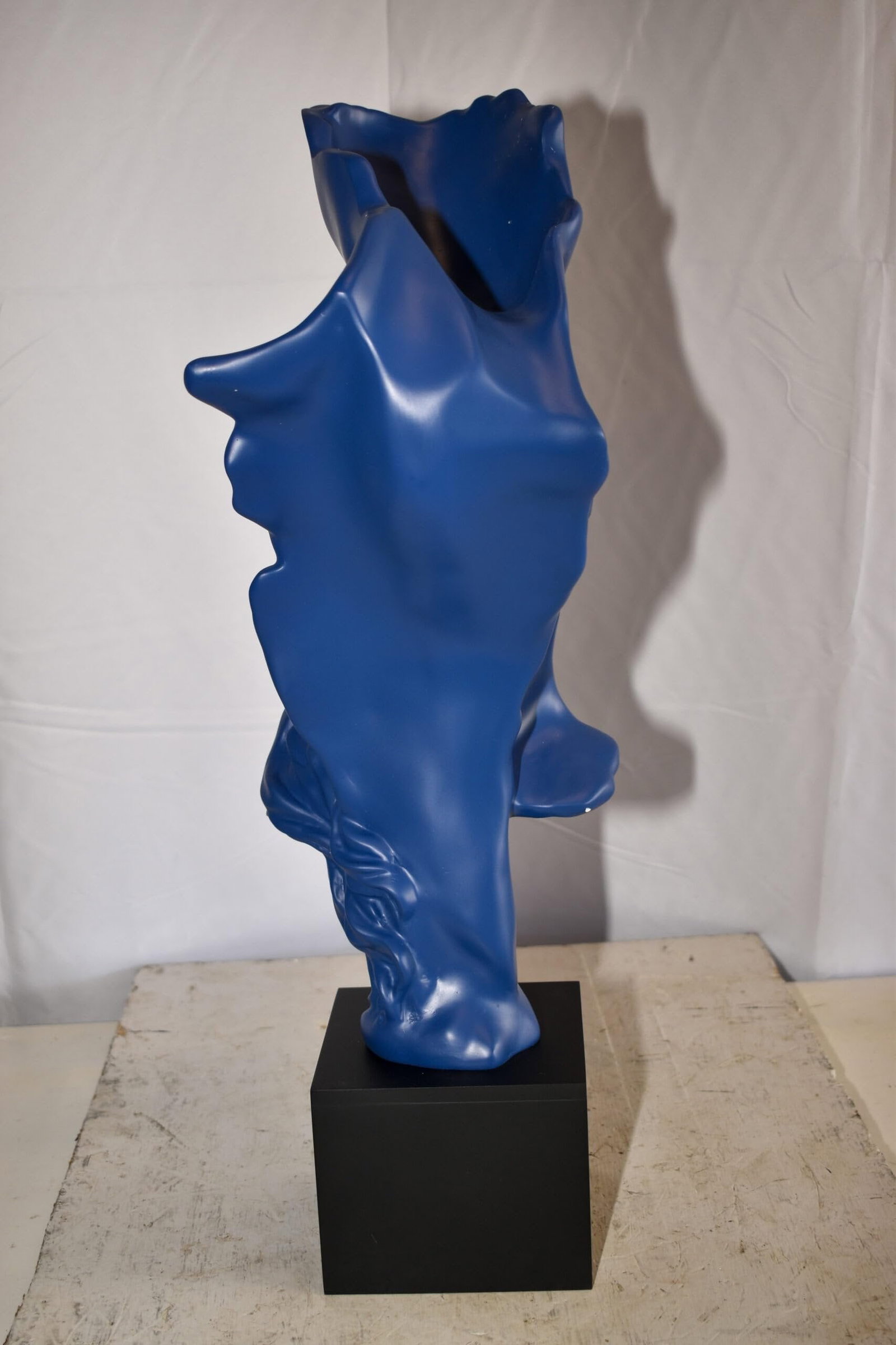 Abstract Modern Lovers Blue Resin Statue 12" x 8" x 26"H - 7