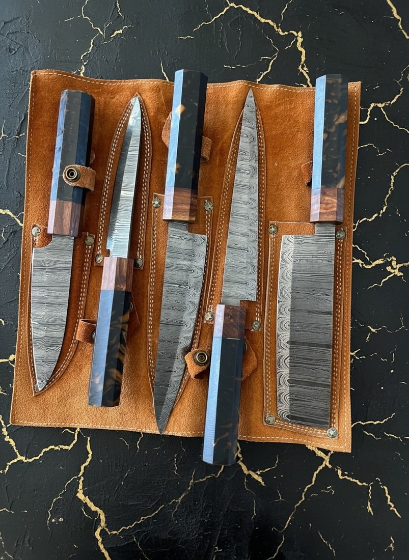 5 Piece Damascus Steel Kitchen Knife Set, Resin Handles, Leather Storage Case - 4