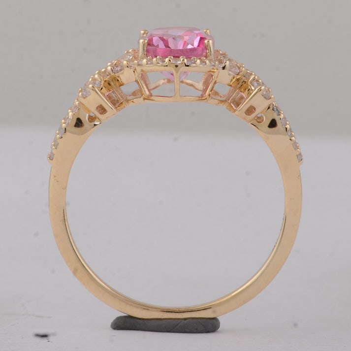 2.18 Ct Oval Pink Topaz 9K Gold Ring - 4