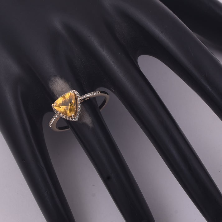 0.77 Ct Trillion Br.Fire Opal 9K Gold Ring - 2