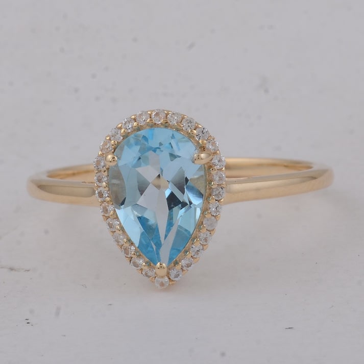 1.74 Ct Pear Blue Topaz 9K Gold Ring (1 of 5)