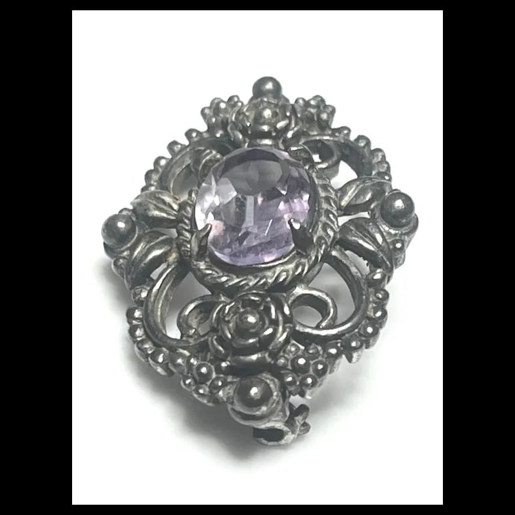 Vintage Silver Amethyst Ornate Floral Filigree Brooch - 5