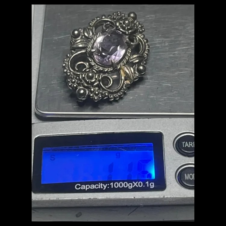 Vintage Silver Amethyst Ornate Floral Filigree Brooch - 7