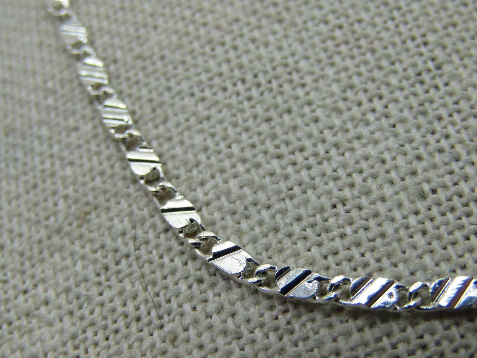Vintage 20" Ridged Link Necklace, 3mm Wide, 1980's-1990's - 3