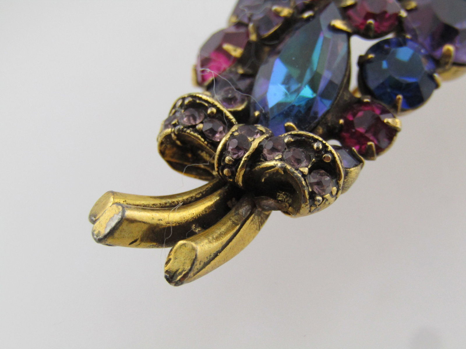 Vintage Rhinestone Stem Brooch, Mixed Gemtones, WEISS, Mid-Century - 5