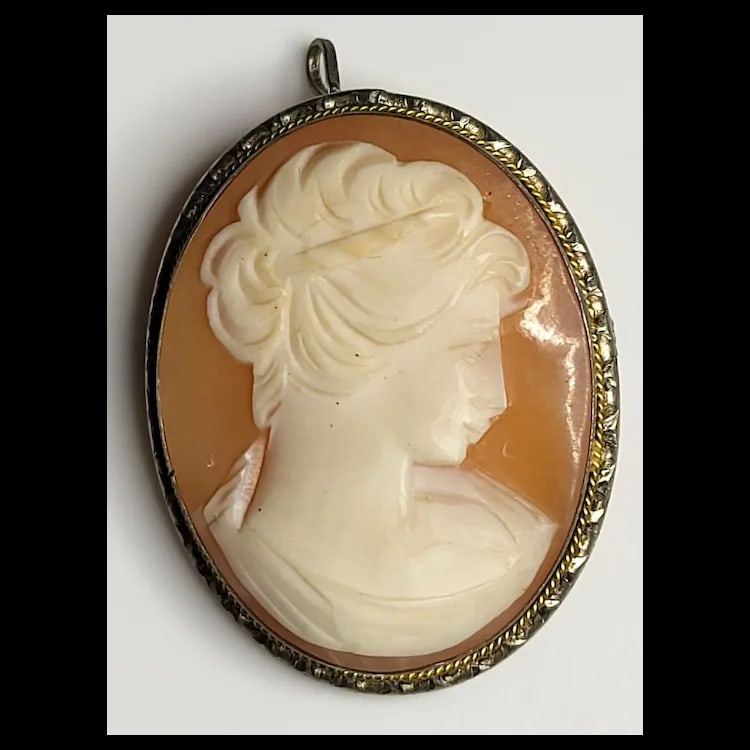 Vintage Silver Hand-Carved Shell Cameo Pendant/Brooch - 2
