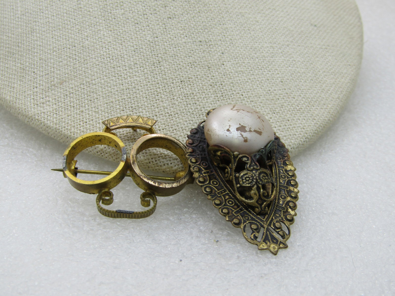 Victorian Dress Clip & Brooch, gold tone (1 of 5)