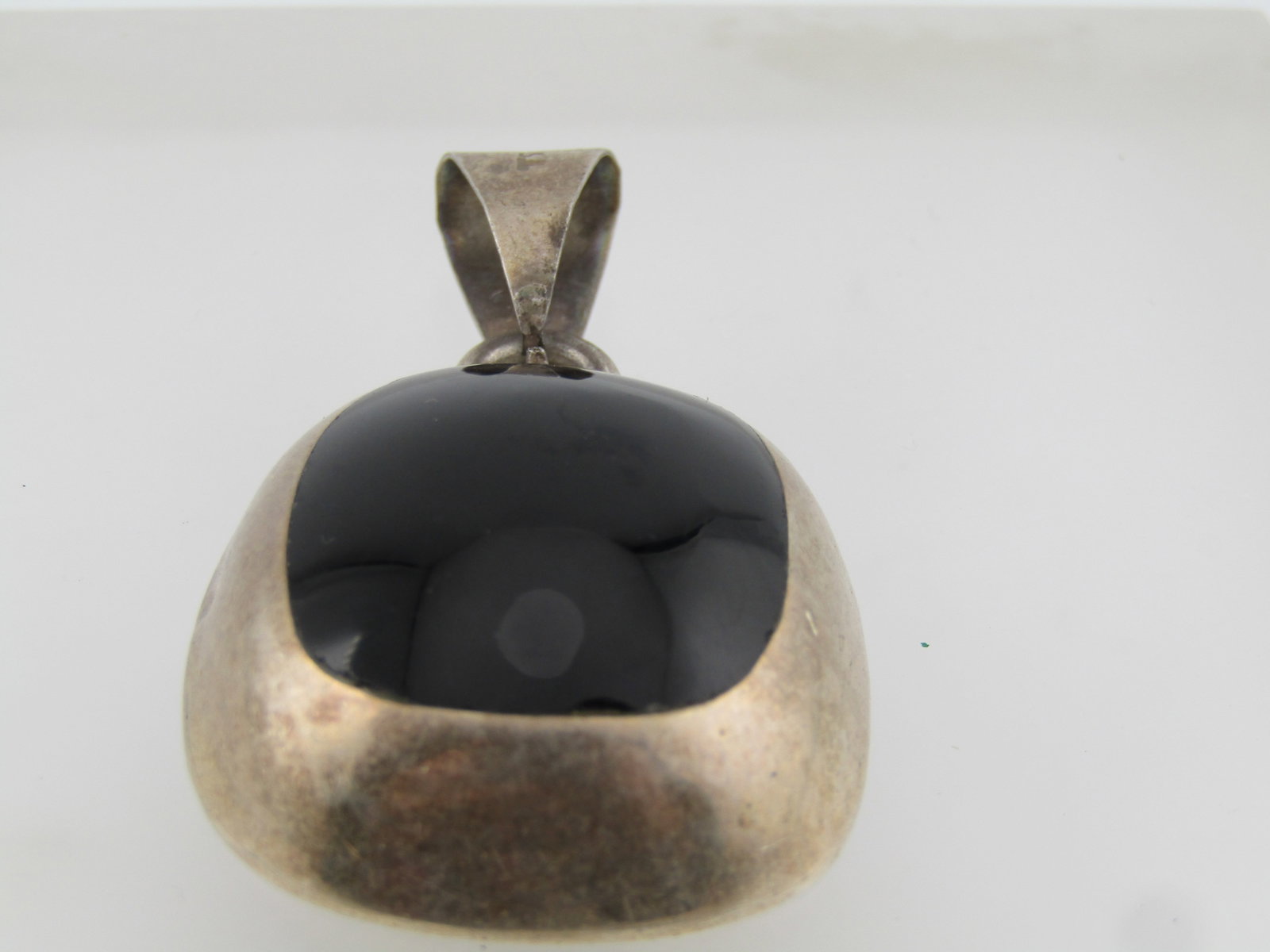 Vintage Sterling Mexico Black Onyx Pendant. Signed, 1970's-1980's, Unisex.: Vintage Sterling Mexico Black Onyx Pendant. Signed, 1970's01980's, Unisex. This is a large cushioned cornered slight rec tangula pendant with large wide swing bail that will accommodate almost any cha
