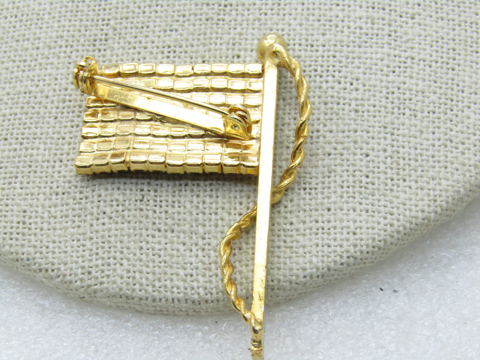 Vintage Blue & Clear Rhinestone USA Flag, Gold Tone, 2" by 1.5" - 5