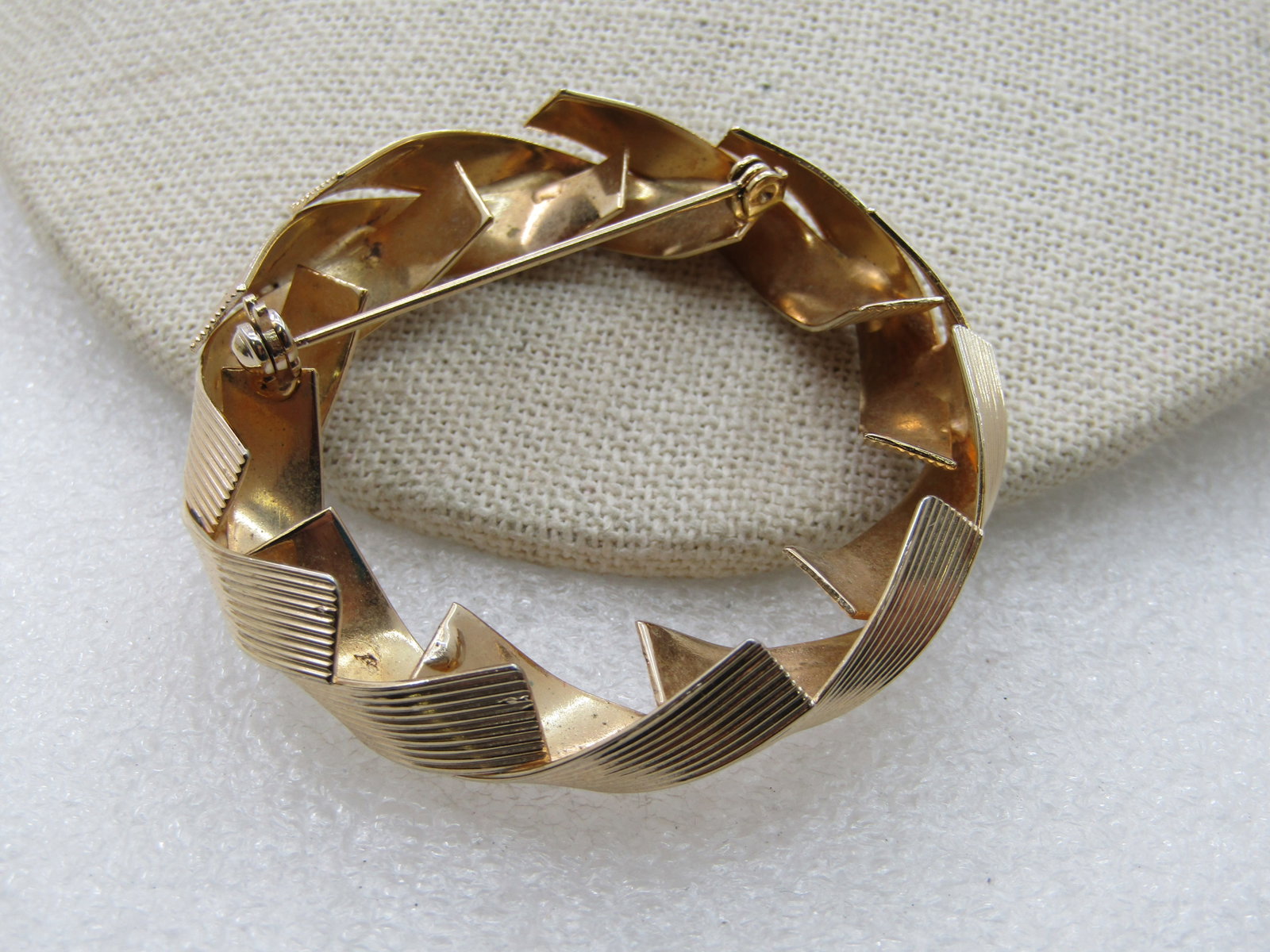Vintage Gold Tone Wrapped Circle Brooch, 2.25" and 10mm wide - 5