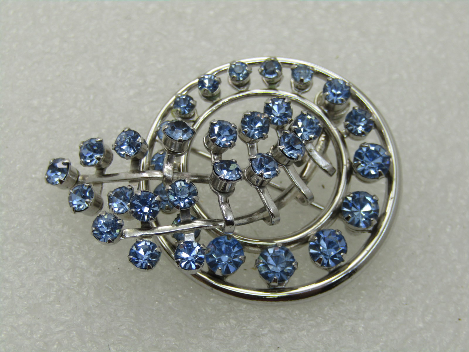 Vintage Blue Rhinestone Circle & Trail Brooch, 1960's, 1.75", Silver Tone - 7
