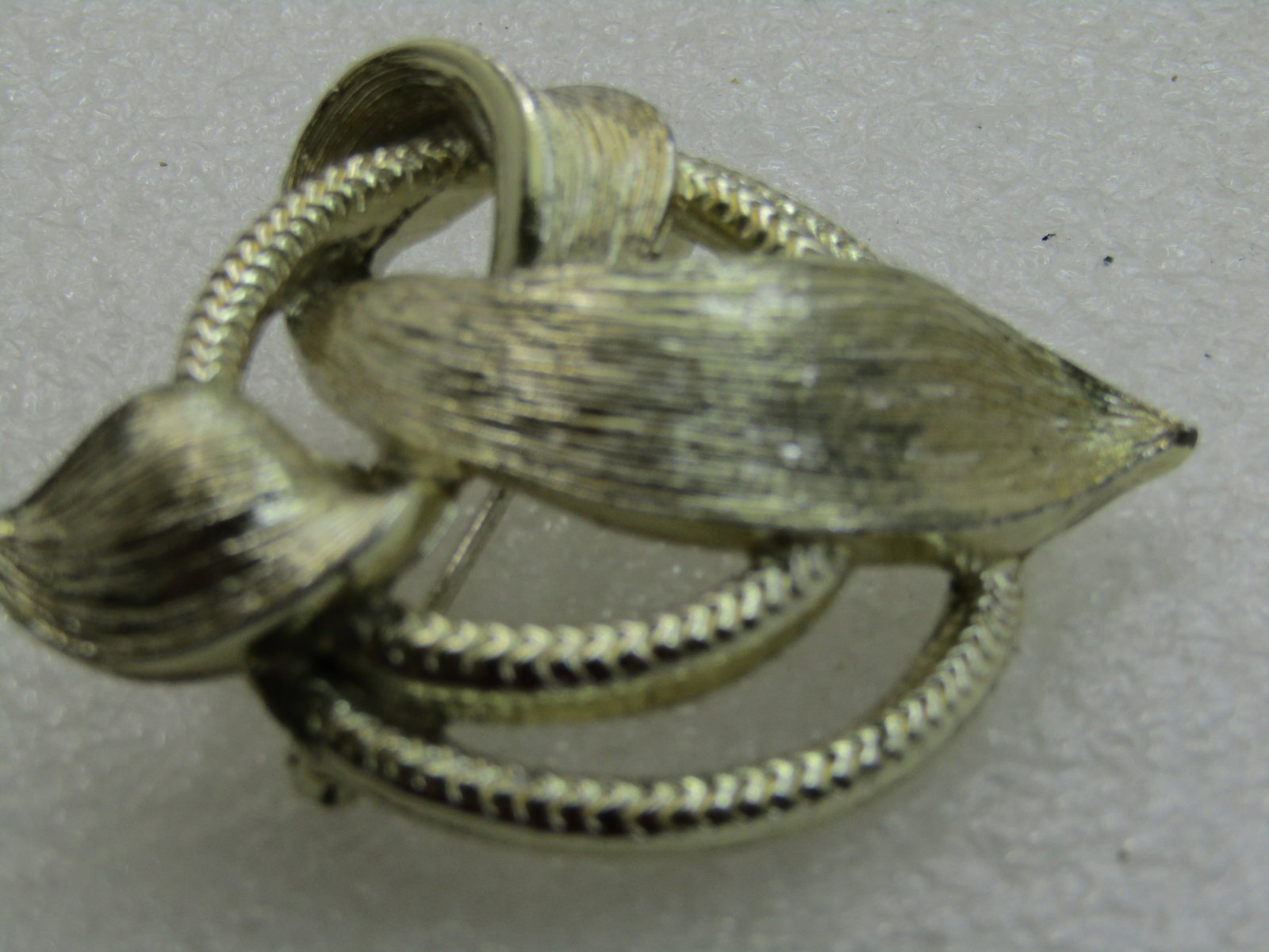 Vintage Lisner Cirle & Wrapped Brooch, Gold Tone, 2" - 5