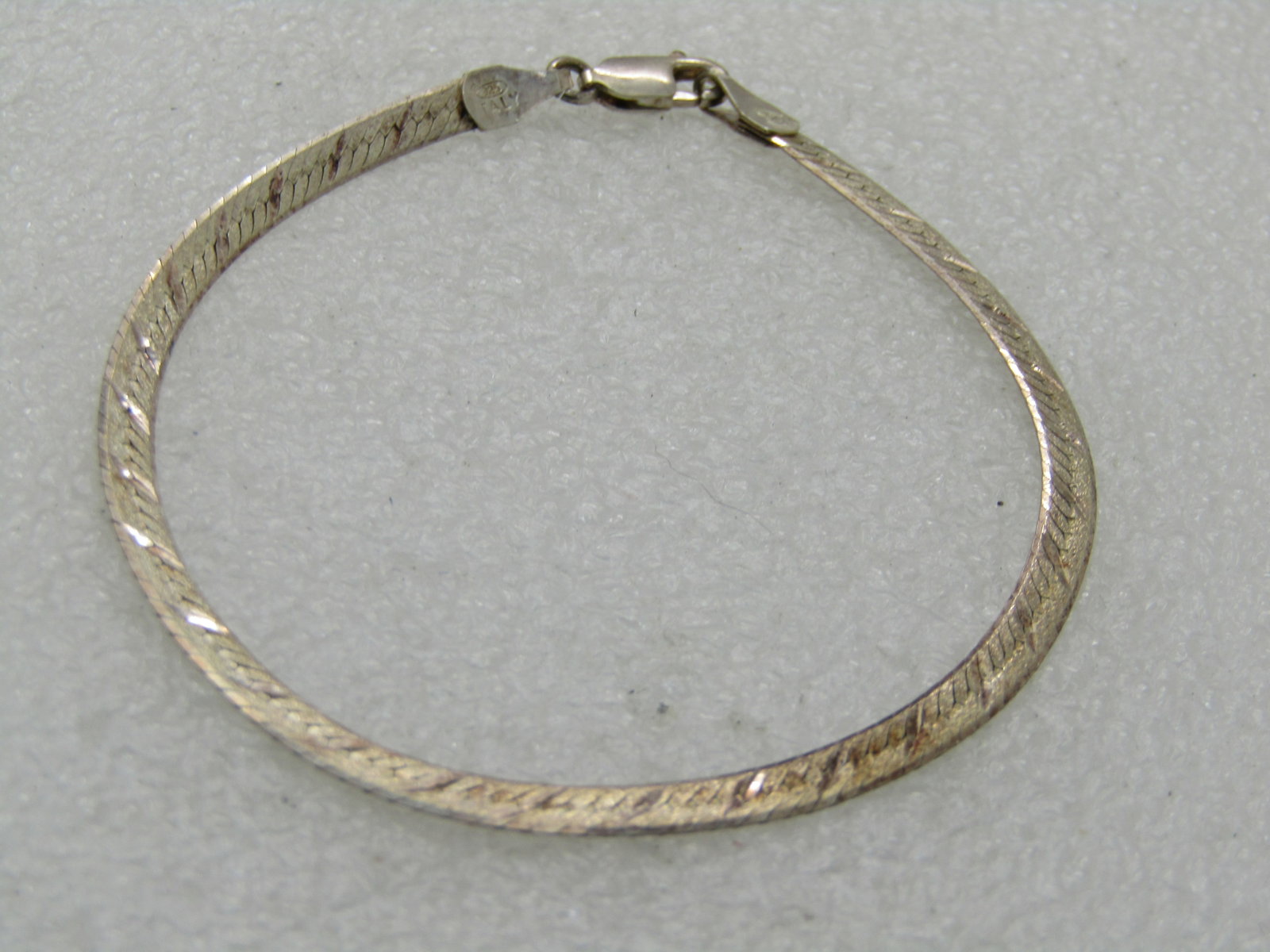Vintage Sterling Herringbone Bracelet, 3mm Etched/Herringbone, Signed OR, 7" - 2