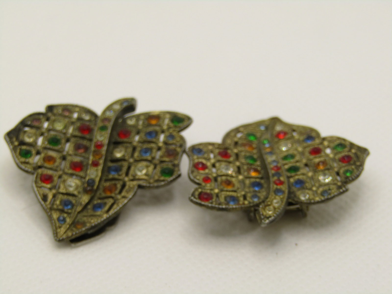 Vintage Pair Rhinestone Leaf Dress Clips, early 1900's - 3