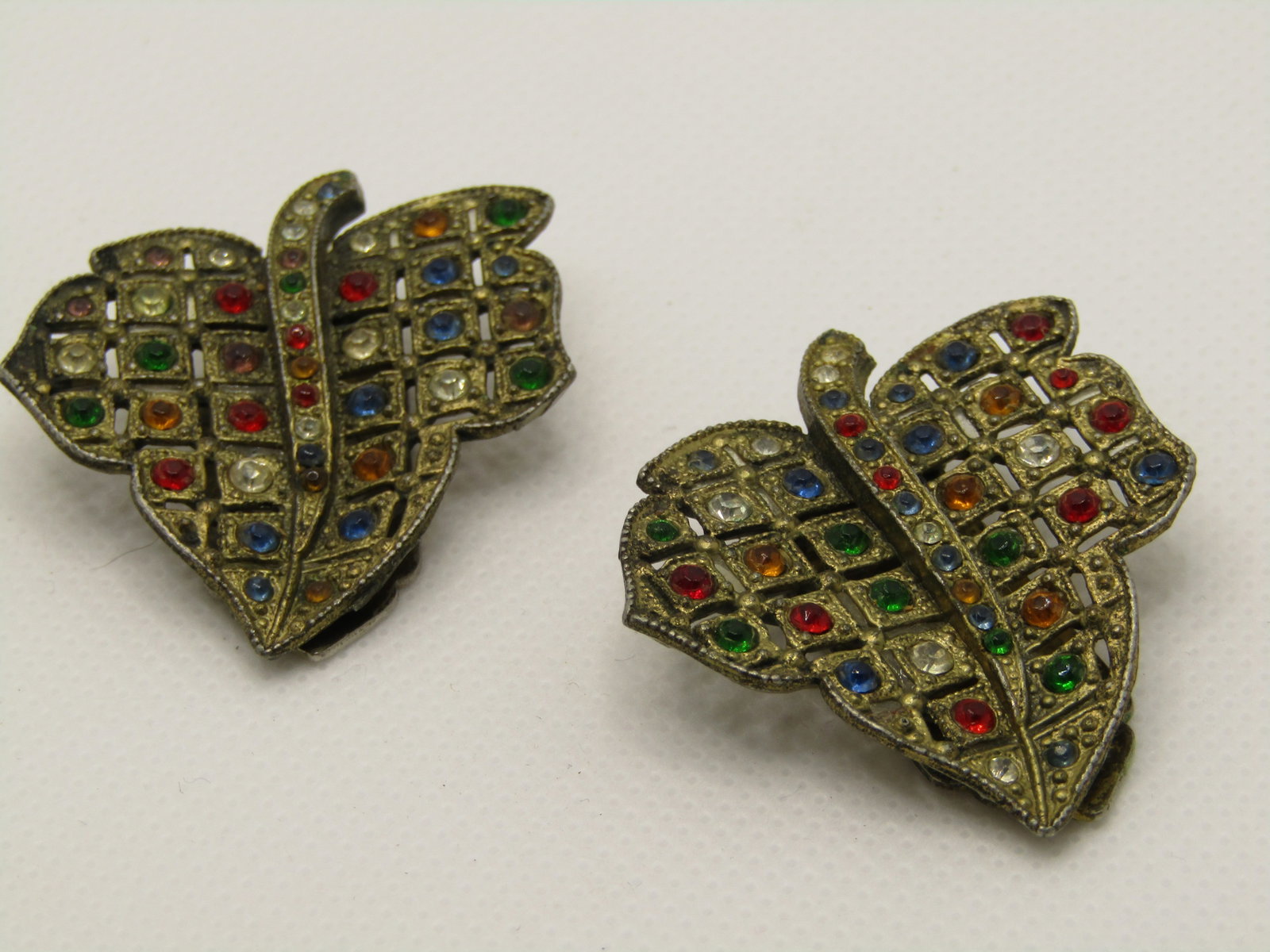 Vintage Pair Rhinestone Leaf Dress Clips, early 1900's - 4