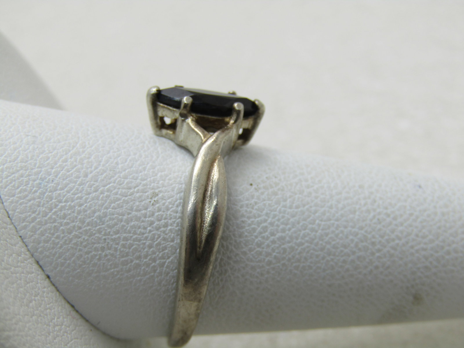 Vintage Sterling Silver Onyx Ring, Sz. 11, apx. .75 tcw - 3