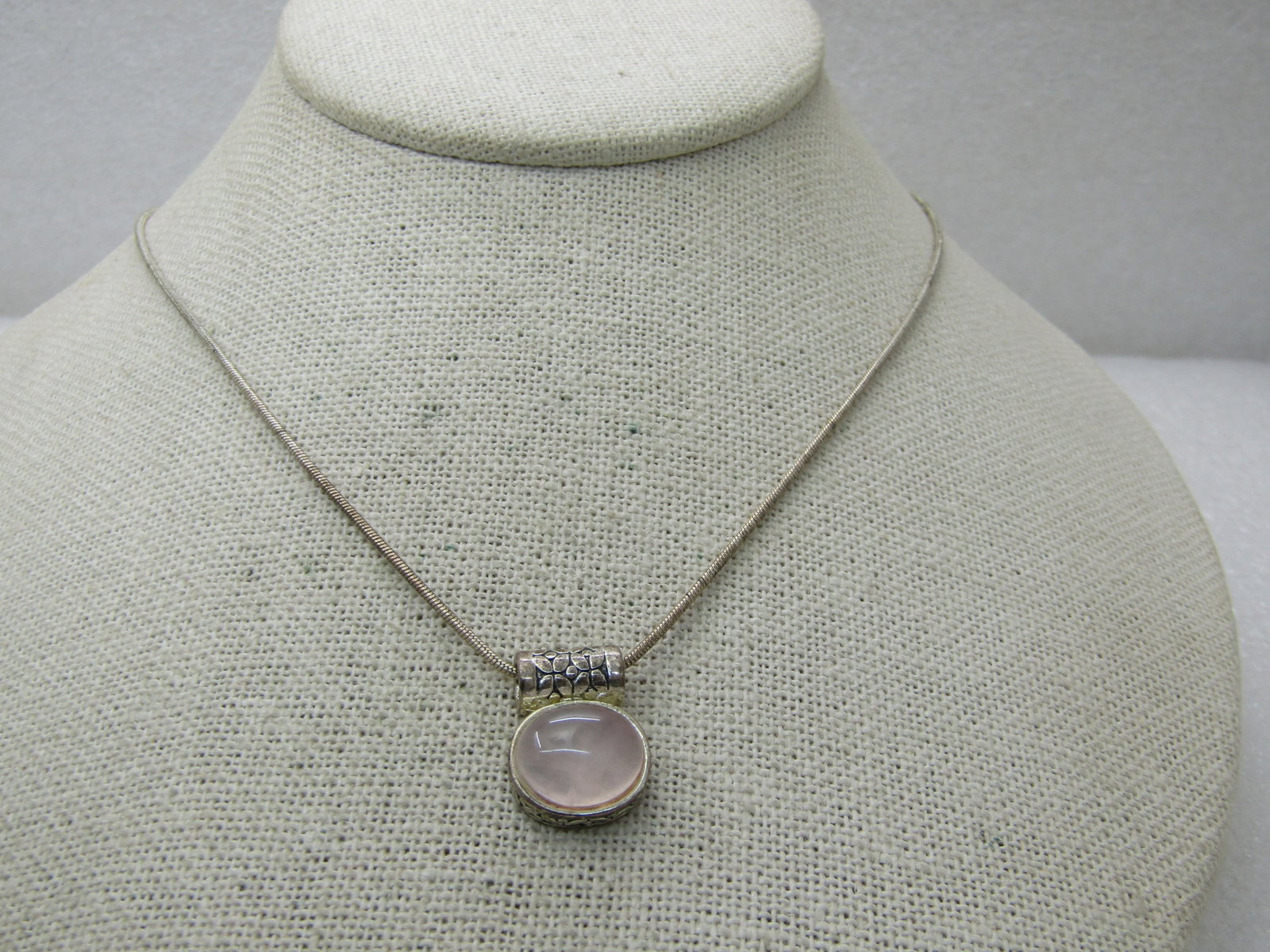 Vintage Silver Tone White Stone Necklace, Bali-Style 16" - 2
