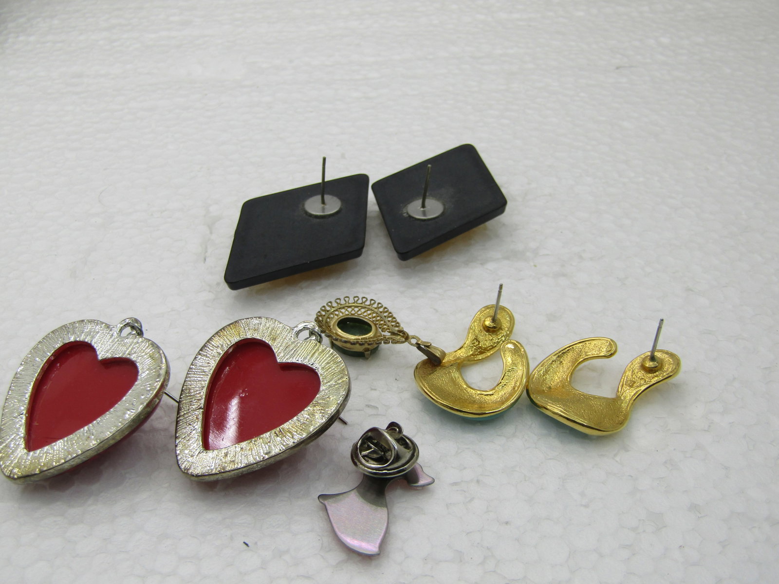 Vintage 1980's Earrings, Pendant, Pin Lot, 3 Earrings, 1 Pendant, 1 Pin - 6