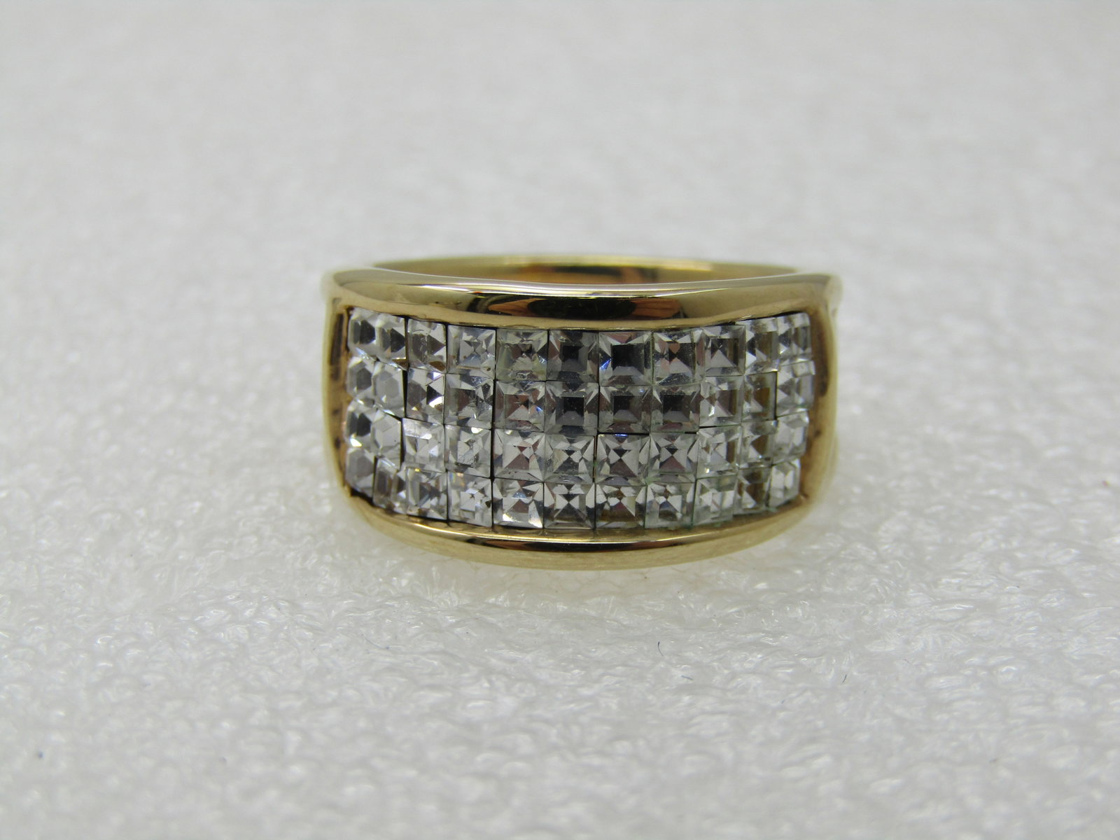 Vintage Joan Rivers Two-Tone Micro Crystal Band Ring, Sz. 8.25. - 4
