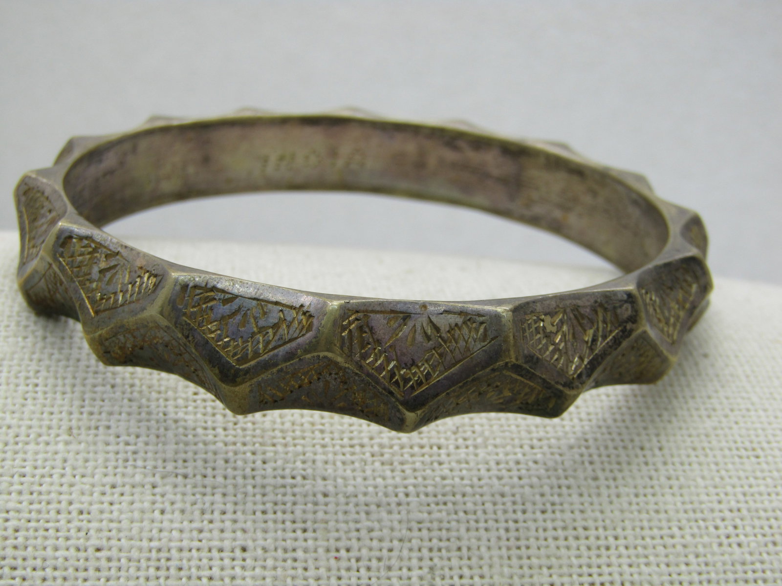 Vintage Curved Notched India Bangle Bracelet, 8.25", 1960's - 4