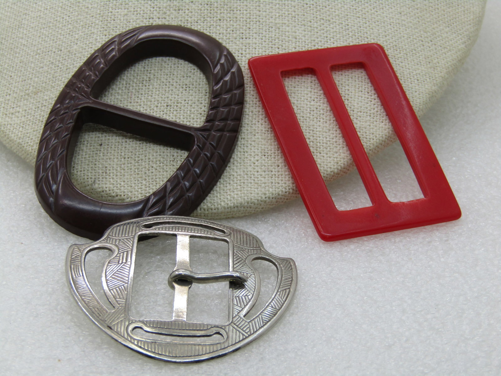 Vintage Buckle Lot, 2 Bakelite, 1 Metal, 1940's-Mid-Century - 2