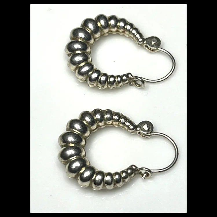 Vintage Sterling Silver Shrimp Hoop Earrings - 3