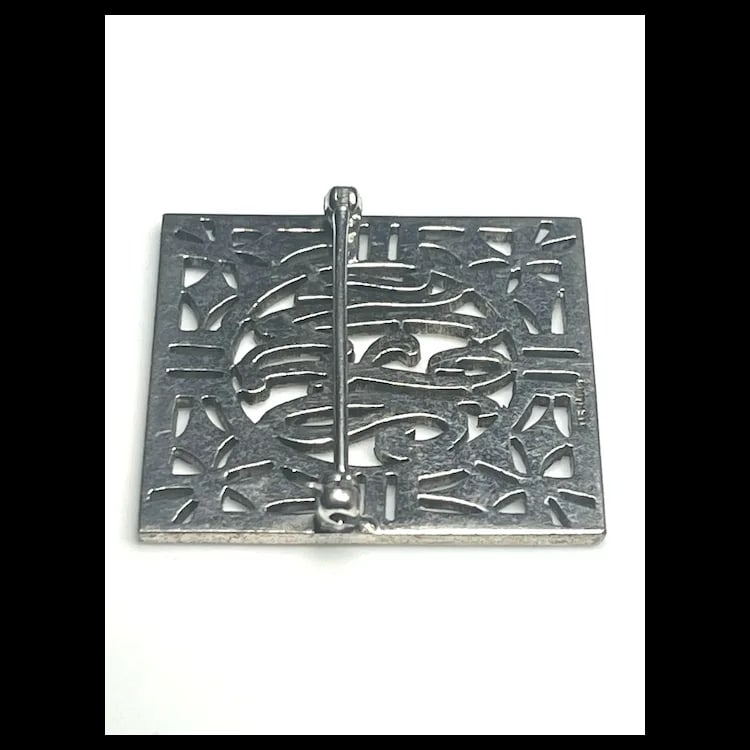 Vintage Sterling Silver and Marcasite Initial Brooch - 5