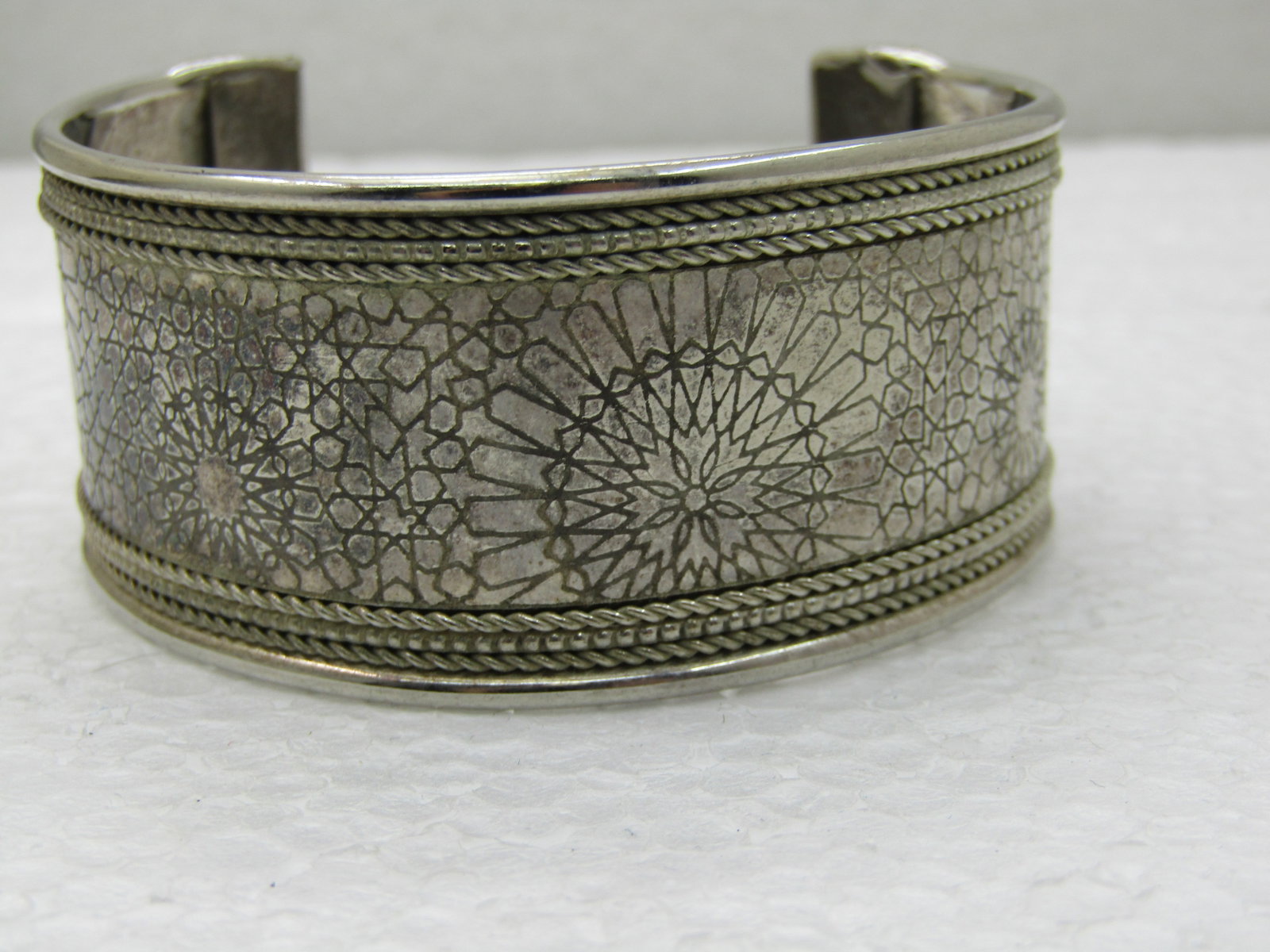 Vintage 1-1/8" Wide Cuff Bracelet, 7.5", Stamped Design, Rope Accent, Silver Tone - 3