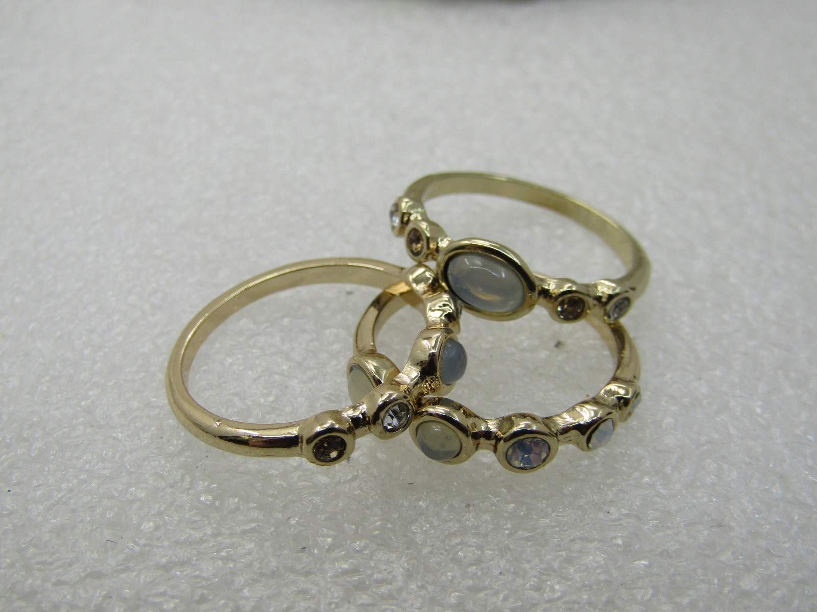Avon Opalescent Stacking Ring Set Sz 6, In Original Box, New - 6