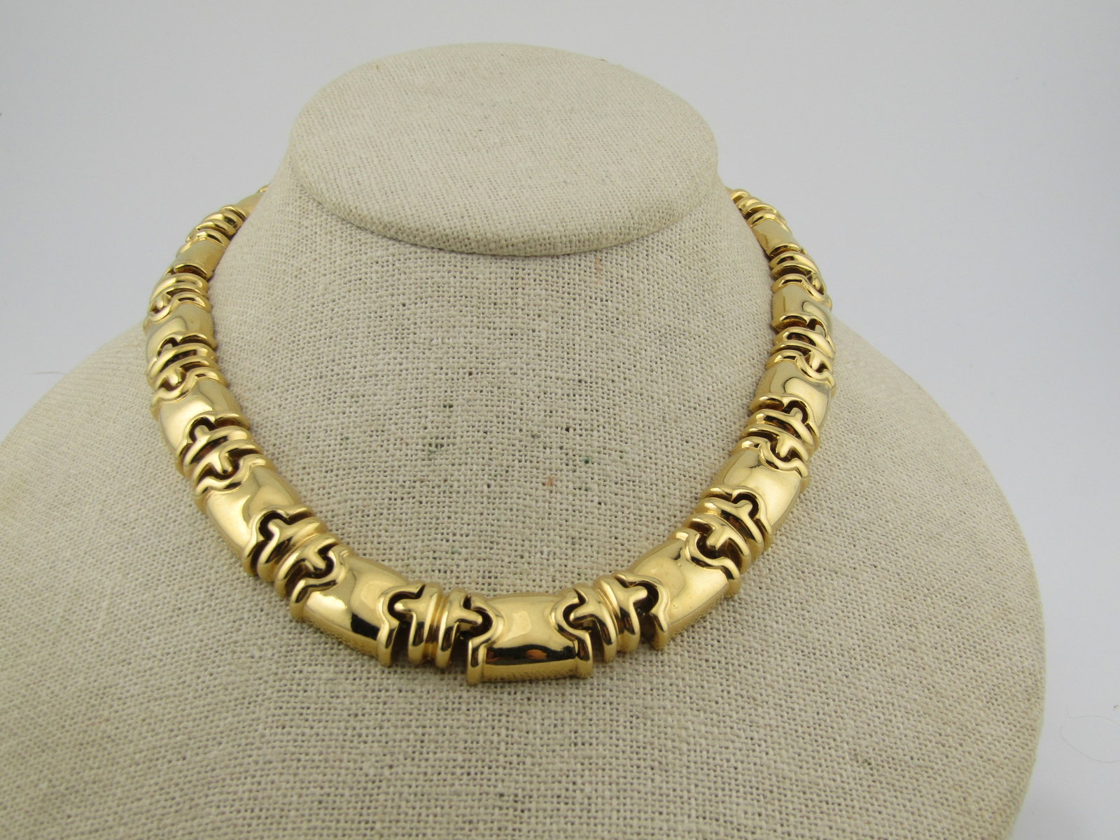 Vintage Wide Link Monet Necklace, 16", Wreath Style, 1970's-1980's - 2