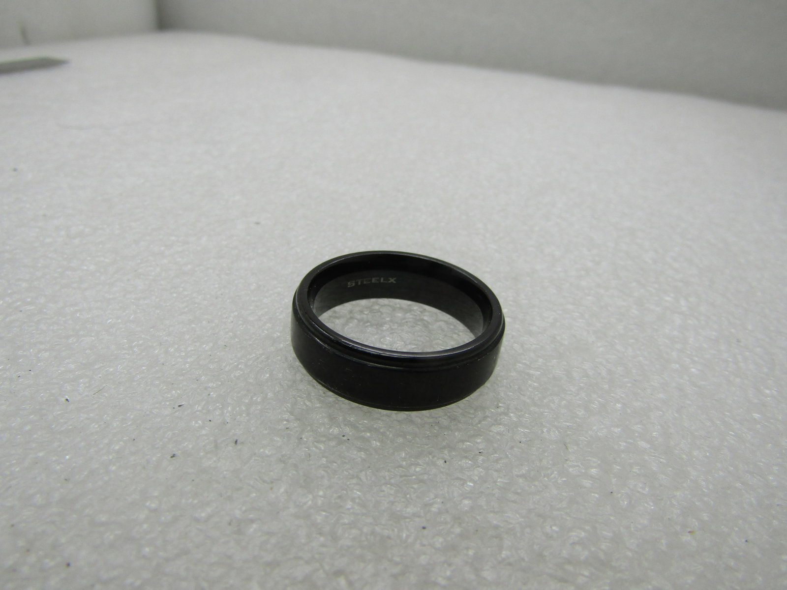 Steelx Men's Black Steel Ring, Sz. 10.5, 6.5mm wide, tiered edges. - 4