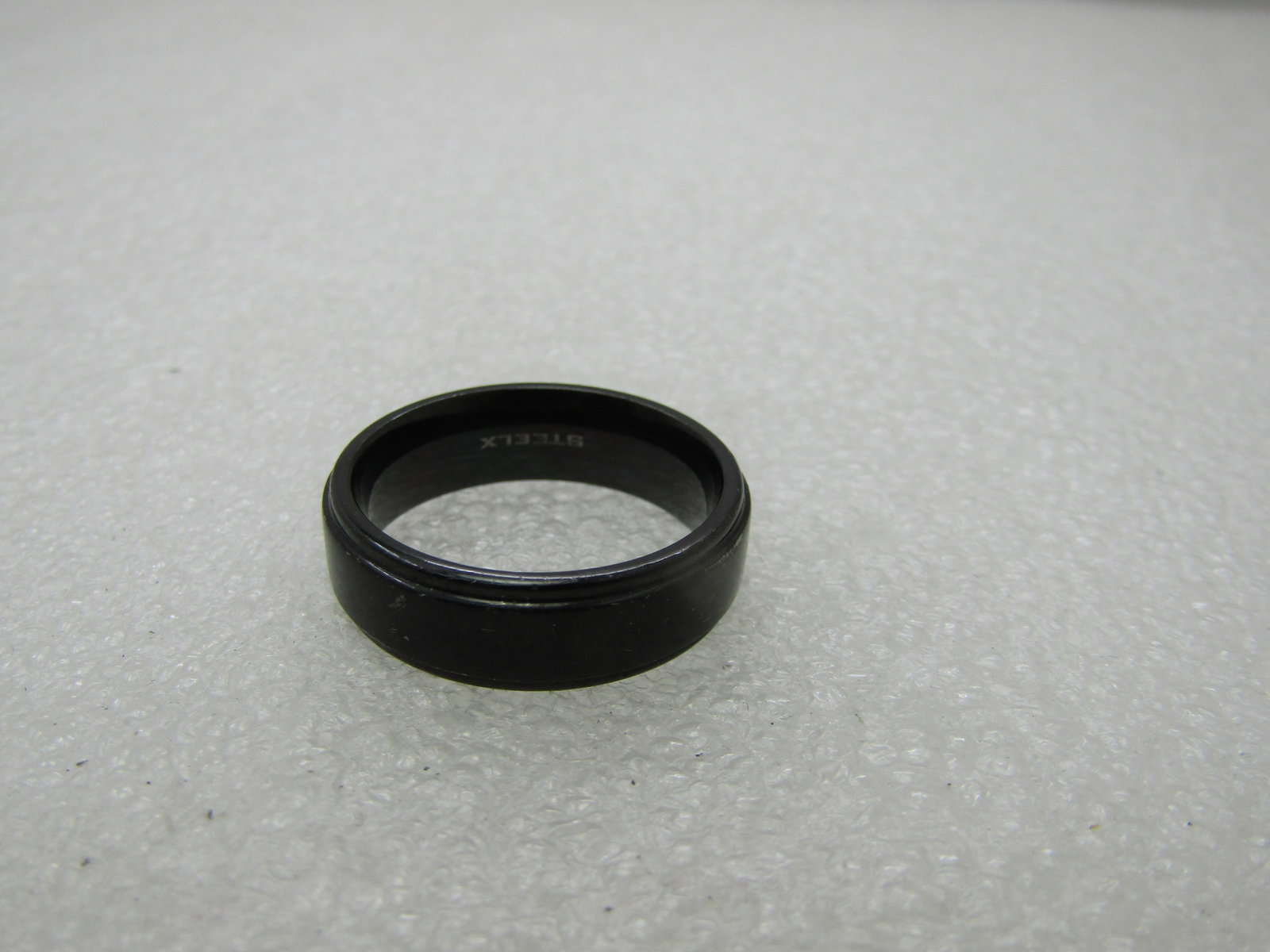 Steelx Men's Black Steel Ring, Sz. 10.5, 6.5mm wide, tiered edges. - 5