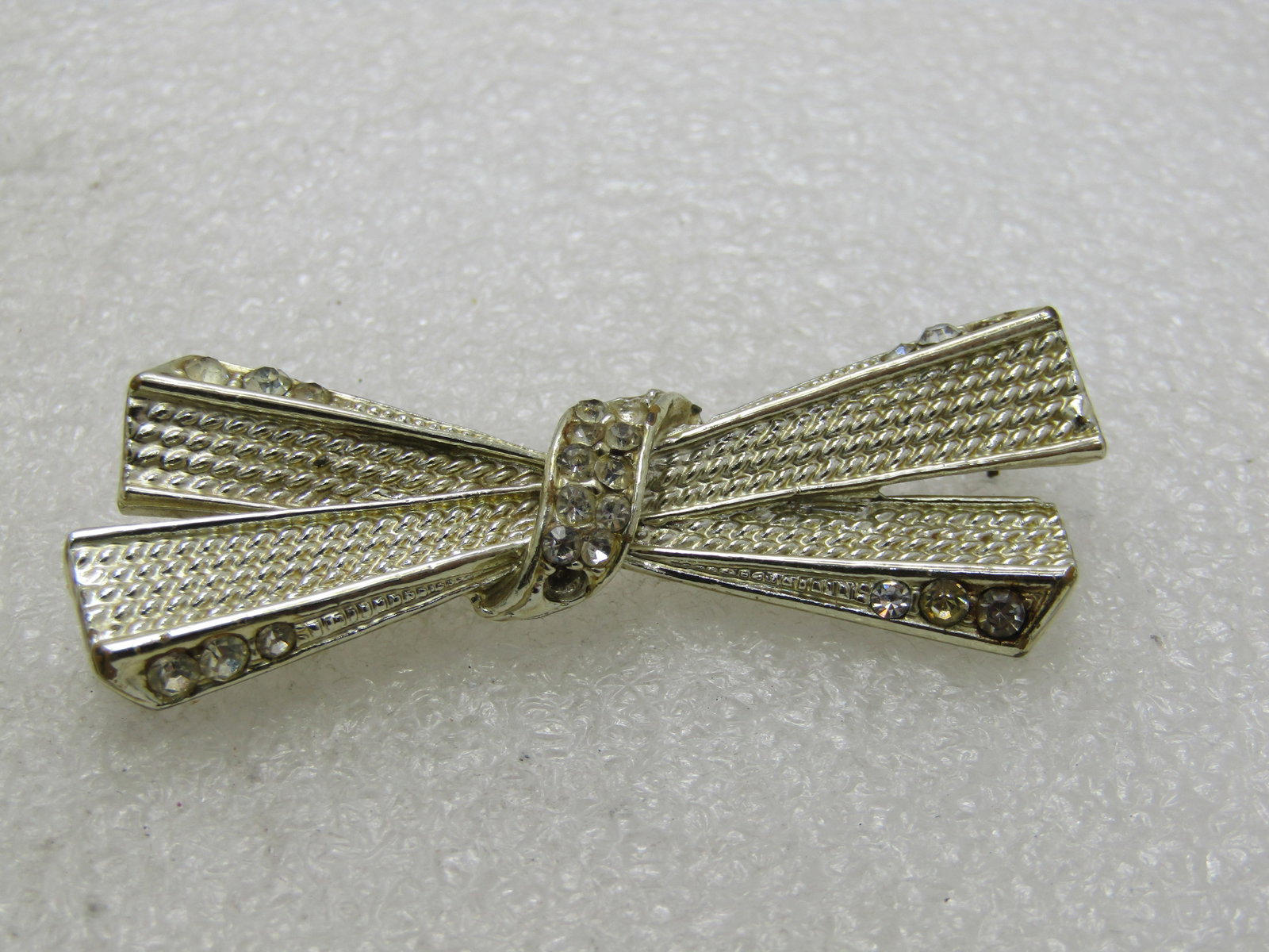 Vintage Gold Tone Art Deco Rhinestone Brooch, Long X Design, 1950's-1960's. - 2