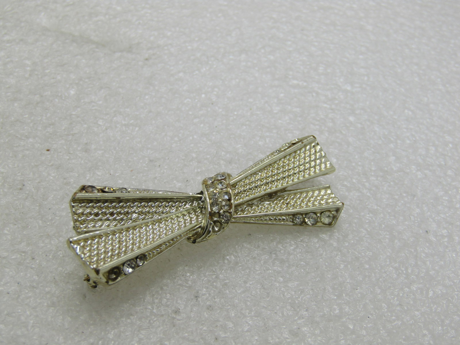 Vintage Gold Tone Art Deco Rhinestone Brooch, Long X Design, 1950's-1960's. - 3